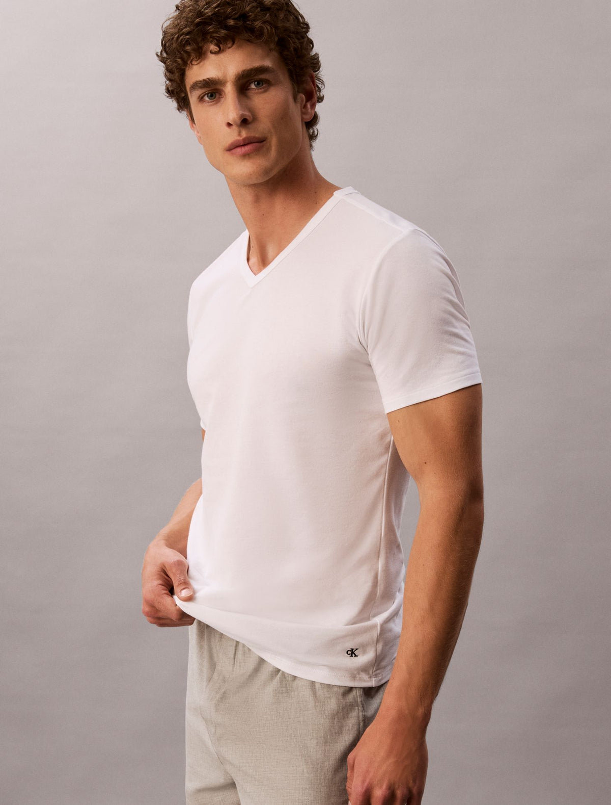 Calvin Klein Cotton Stretch Blend 3-Pack Slim Fit V-Neck T-Shirt