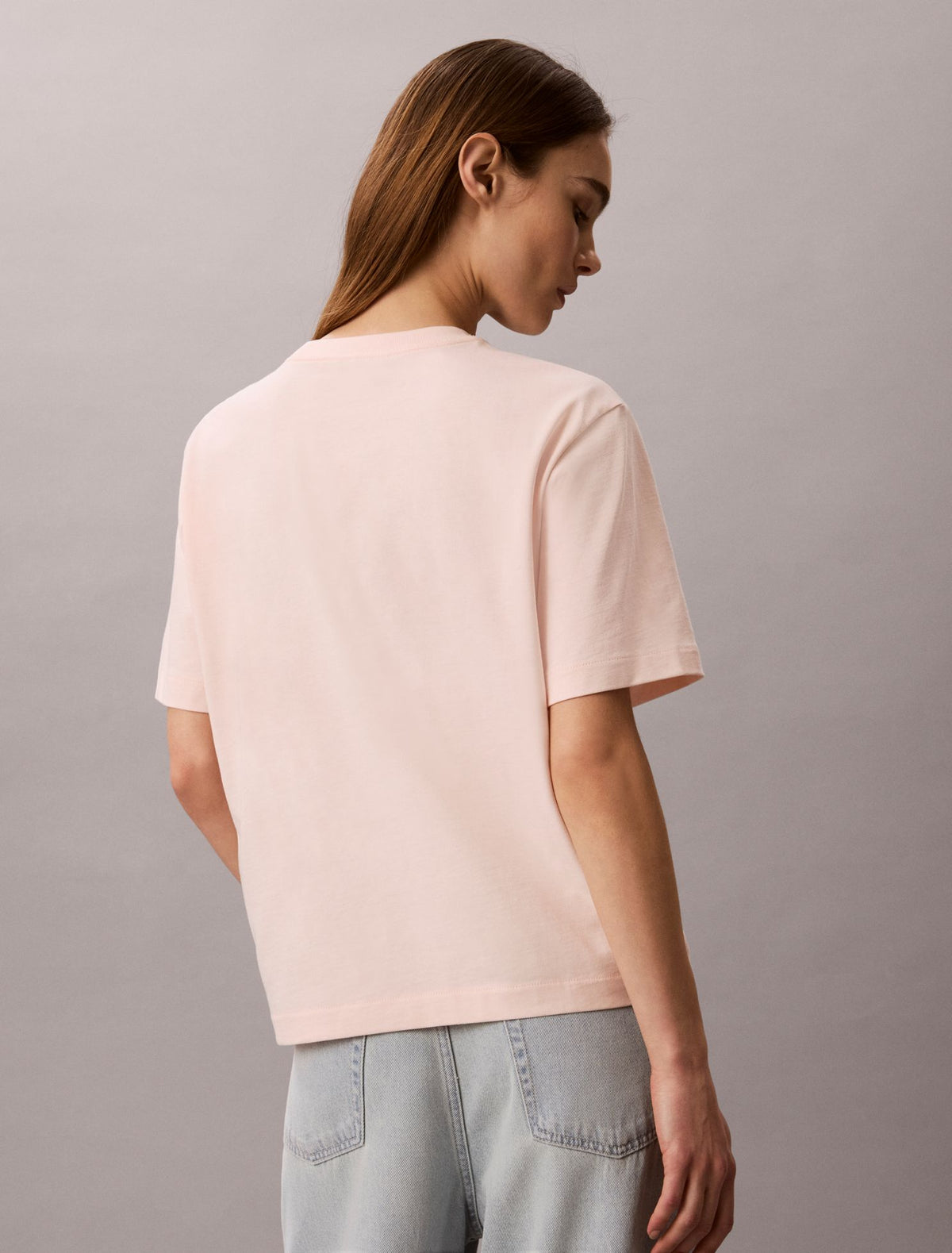 Calvin Klein Standard Logo Relaxed T-Shirt