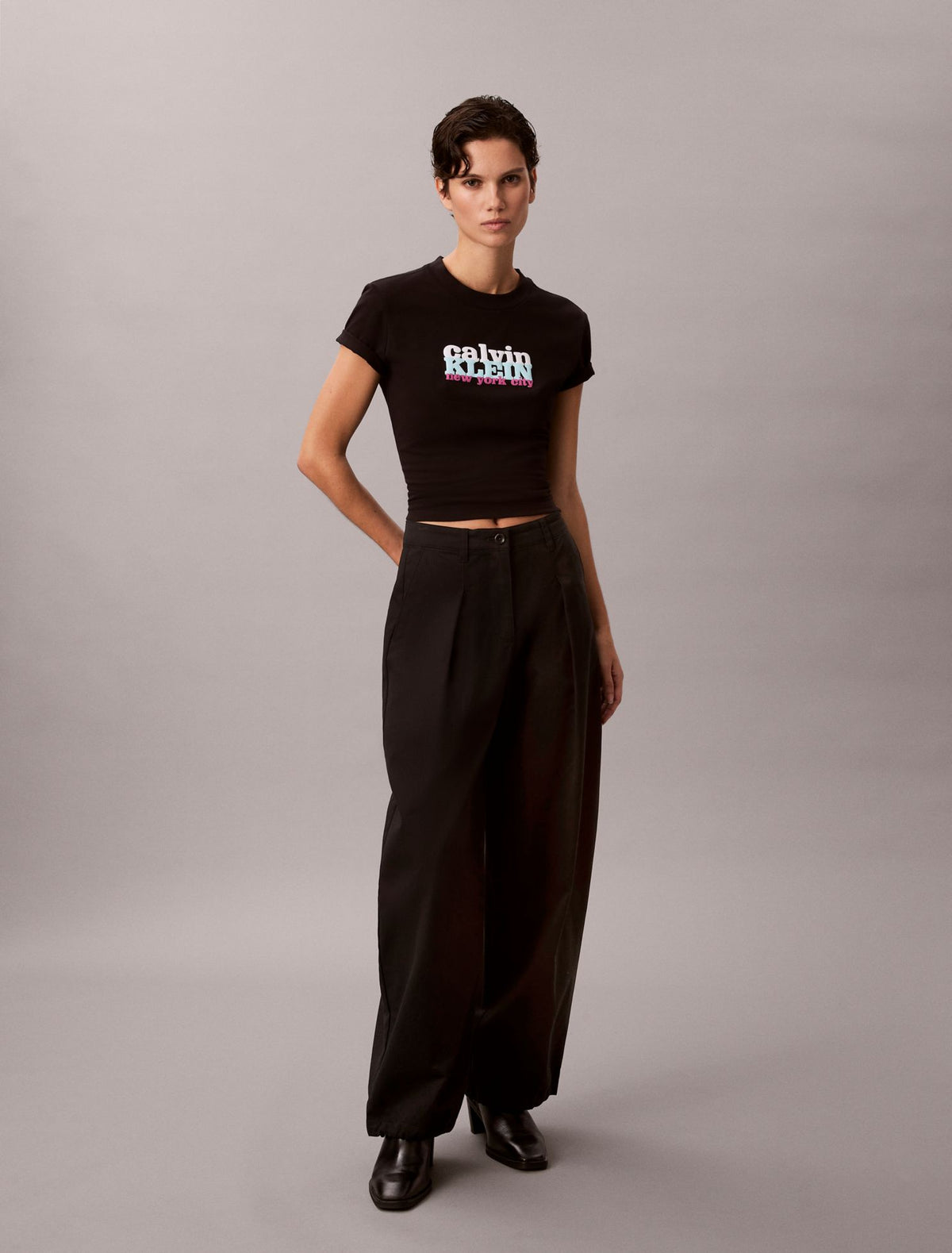 Calvin Klein Contrast Logo Graphic Slim T-Shirt