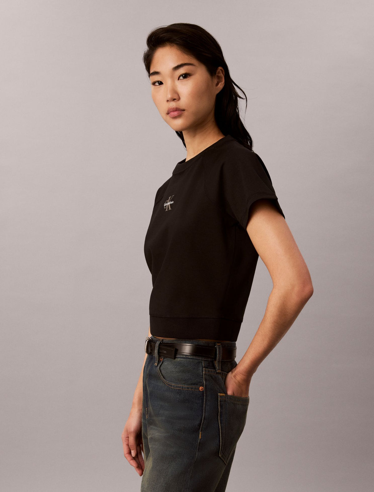 Calvin Klein Monologo Interlock Cropped Tee