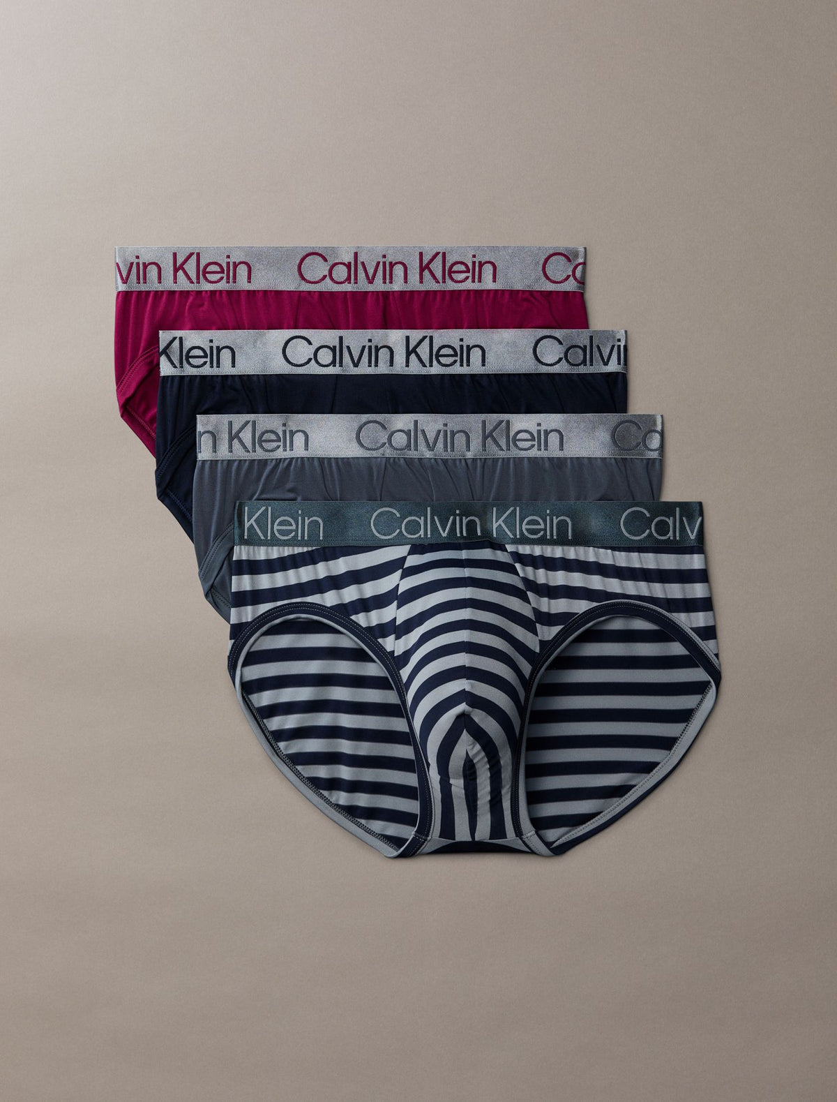 Calvin Klein Chromatic 4-Pack Hip Brief