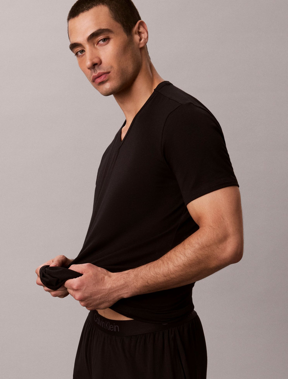 Calvin Klein Cotton Stretch Blend 3-Pack Slim Fit V-Neck T-Shirt