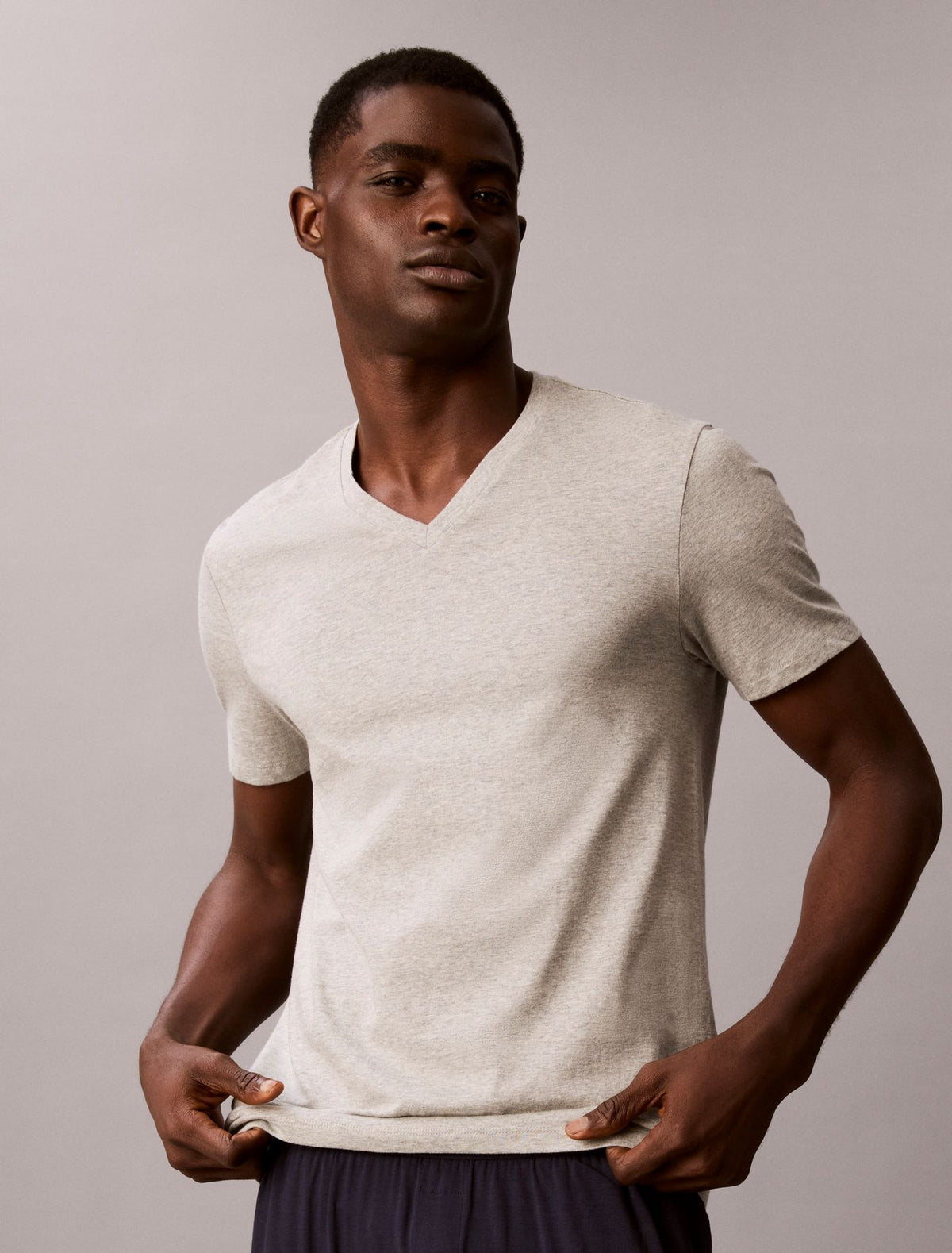 Calvin Klein Cotton Classics 3-Pack Classic Fit V-Neck T-Shirt