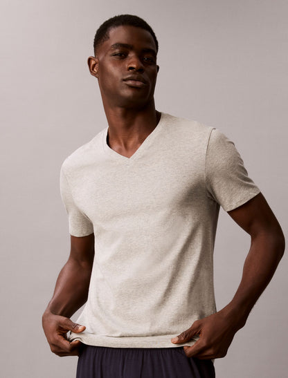 Calvin Klein Cotton Classics 3-Pack Classic Fit V-Neck T-Shirt