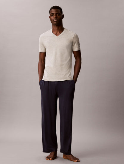 Calvin Klein Cotton Classics 3-Pack Classic Fit V-Neck T-Shirt