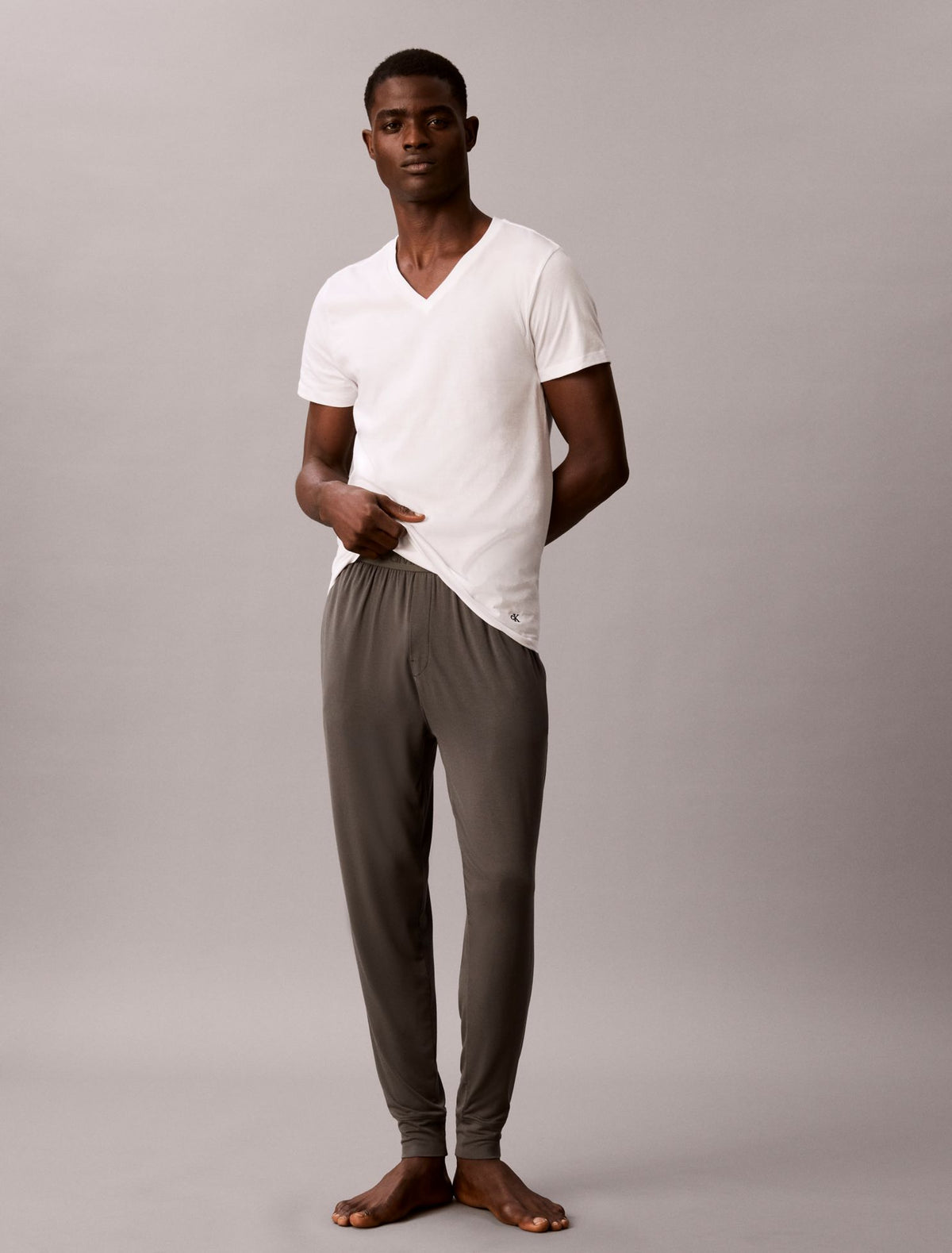 Calvin Klein Cotton Classics 5-Pack Classic Fit V-Neck T-Shirt