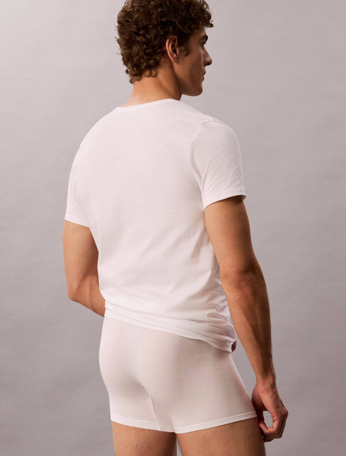 Calvin Klein Cotton Classics 5-Pack Classic Fit Crewneck T-Shirt