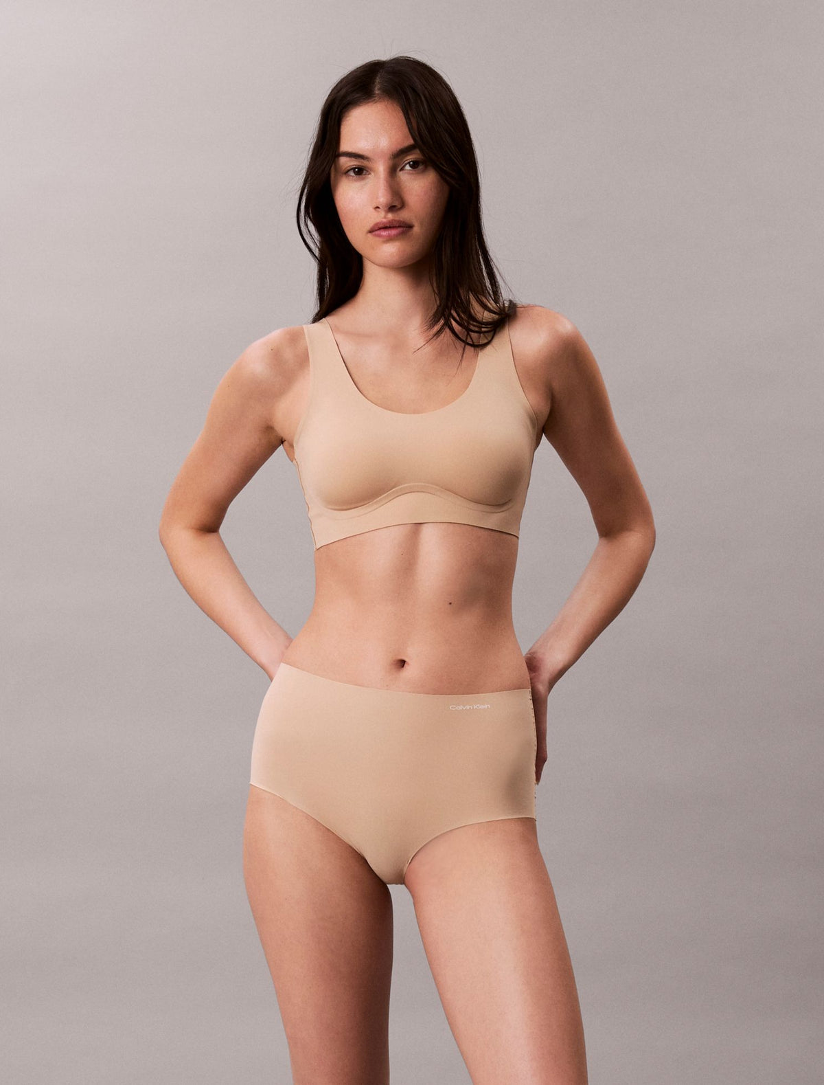Calvin Klein Invisibles Gel Wire Lightly Lined Bralette