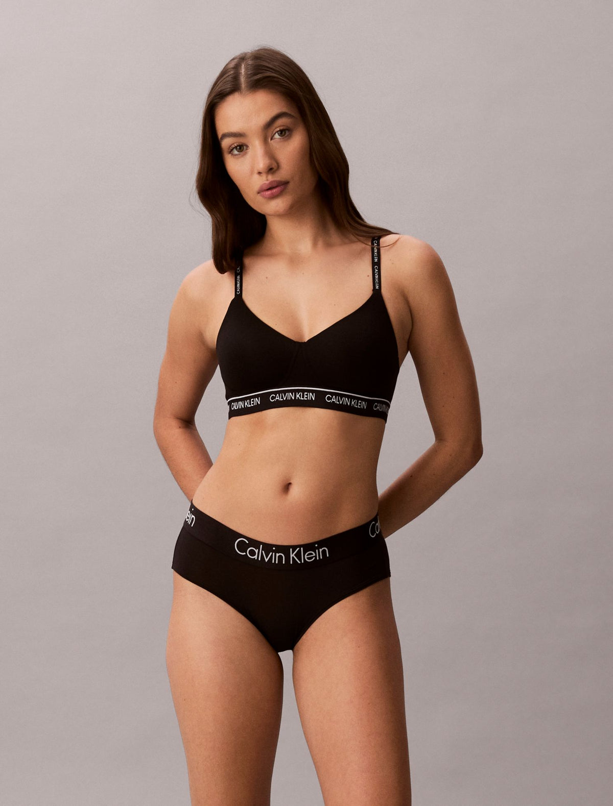 Calvin Klein Archive Logo Lightly Lined Wirefree Bralette