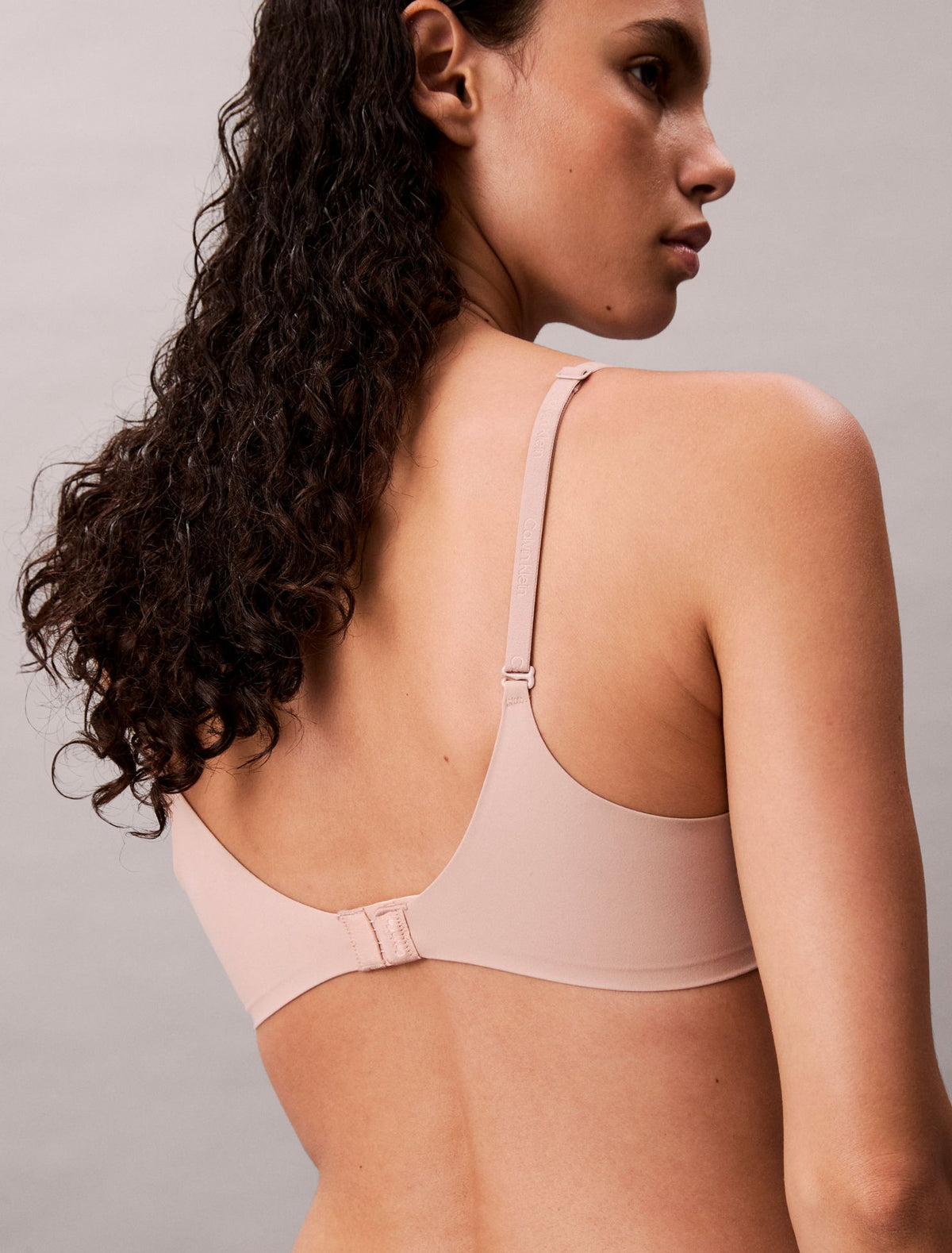 Calvin Klein Perfectly Fit Lace Push Up Plunge Bra
