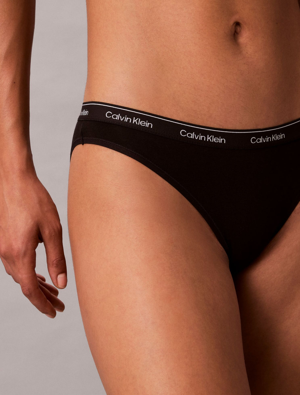 Calvin Klein Icon Logo 7-Pack Bikini