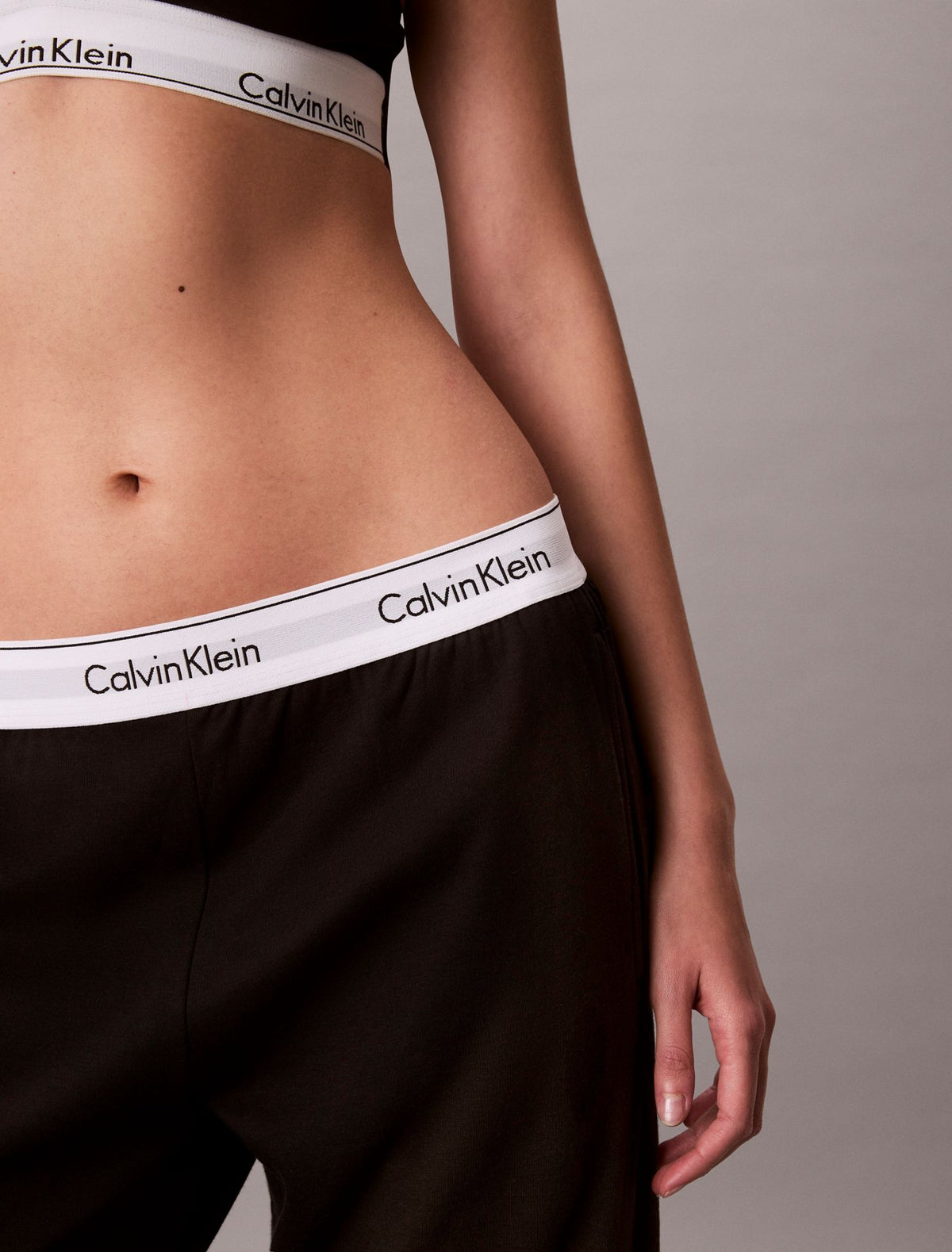 Calvin Klein Modern Terry Joggers