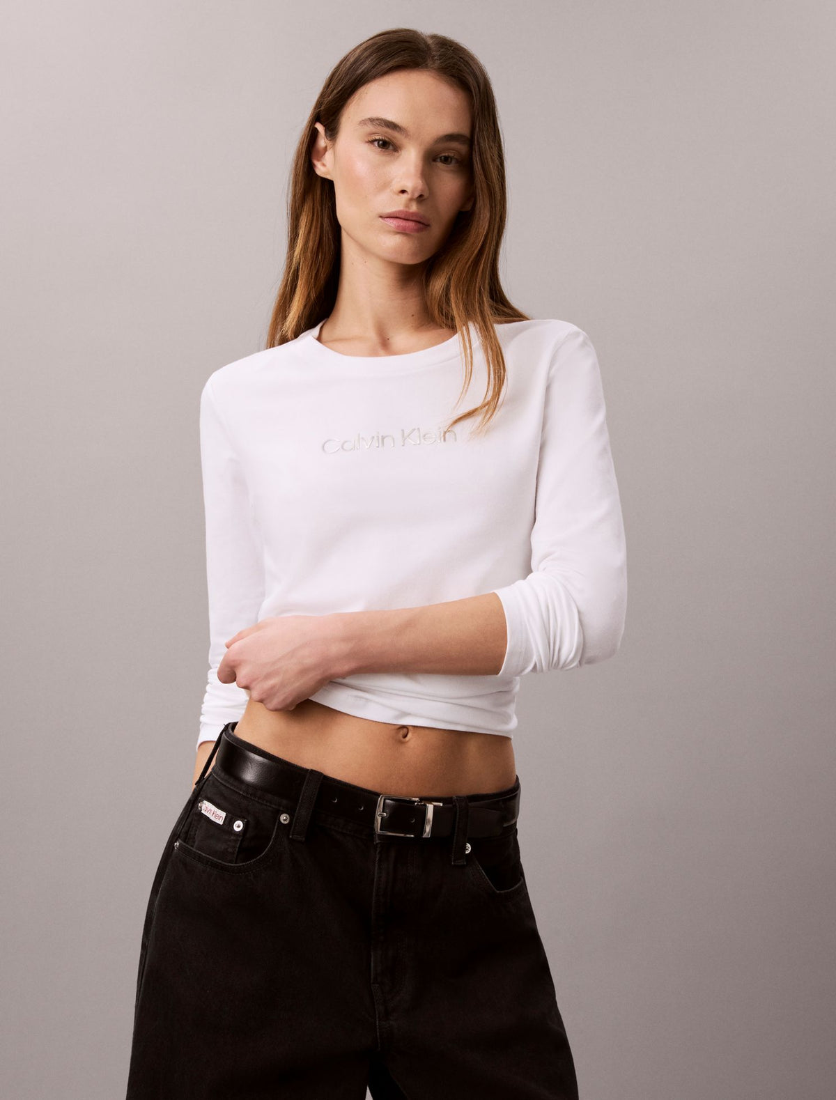 Calvin Klein Standard Logo Slim T-Shirt