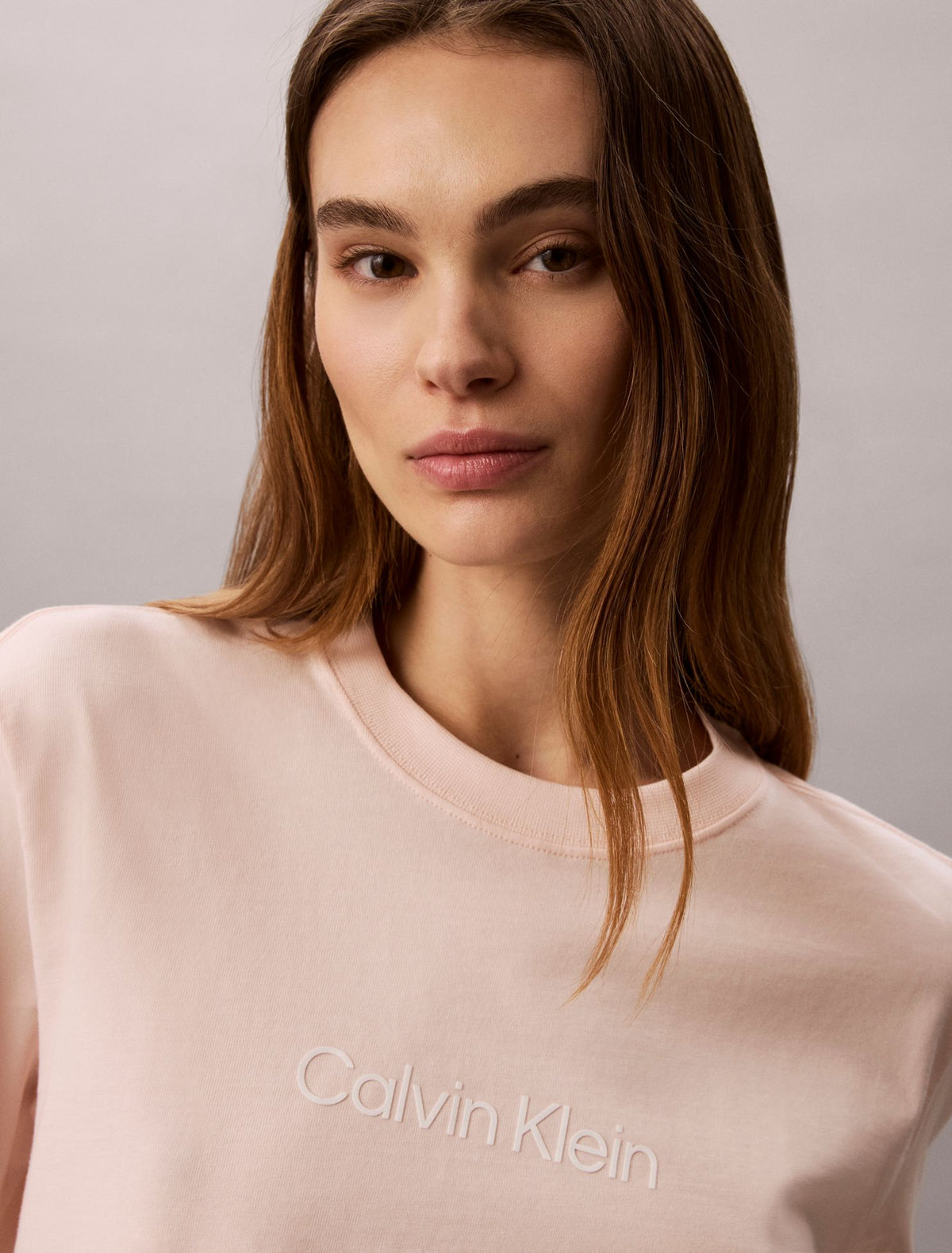 Calvin Klein Standard Logo Relaxed T-Shirt