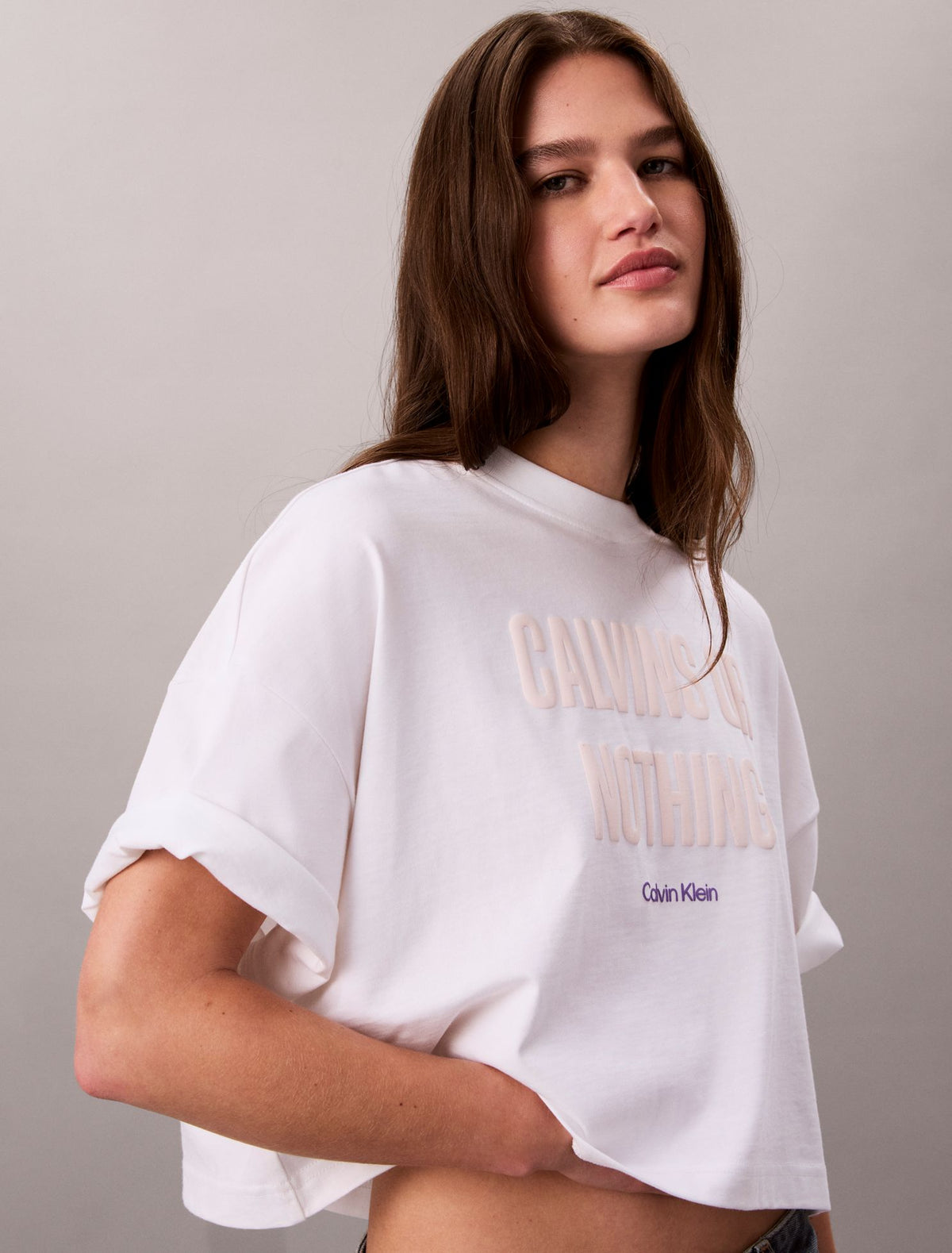 Calvin Klein Boxy Cropped Bold Logo Tee