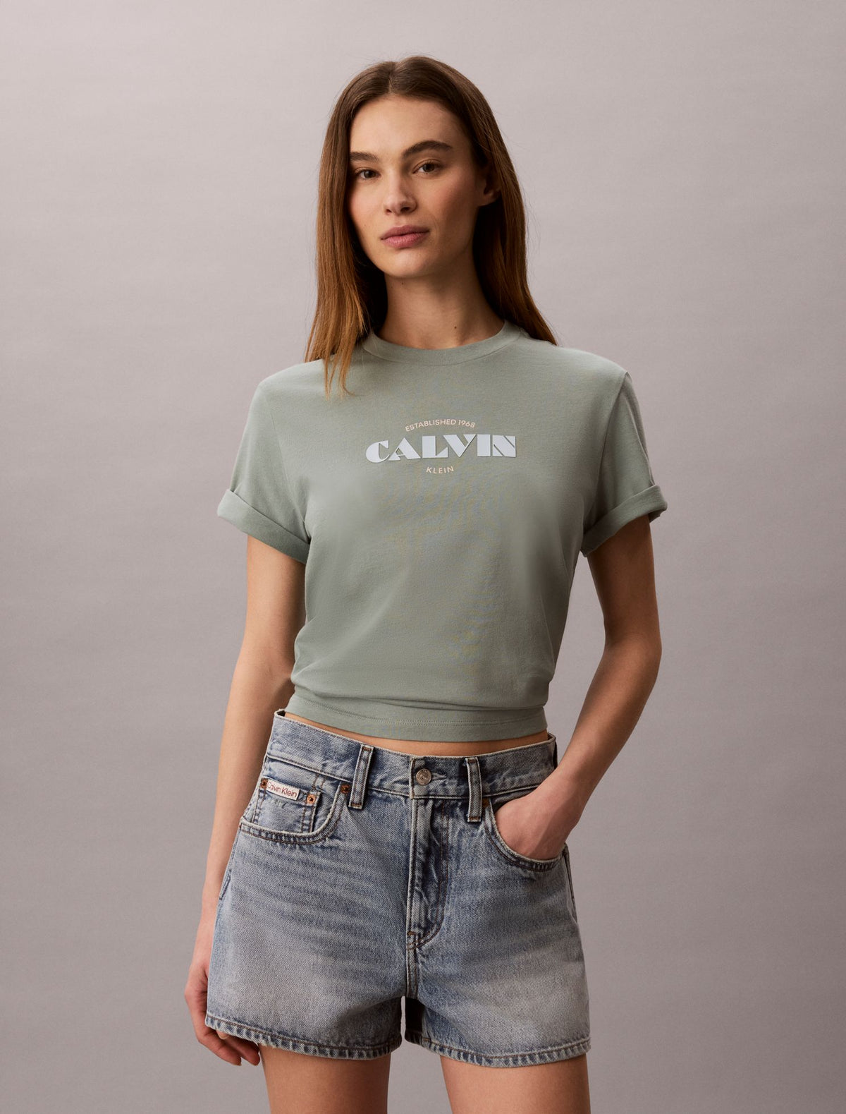 Calvin Klein Bold Logo Graphic Classic T-Shirt