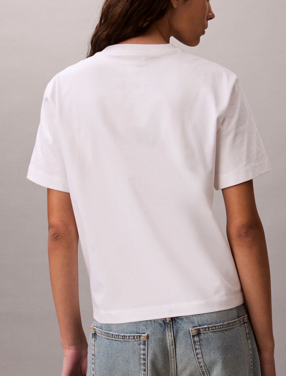 Calvin Klein Standard Logo Boxy Fit Crewneck T-Shirt