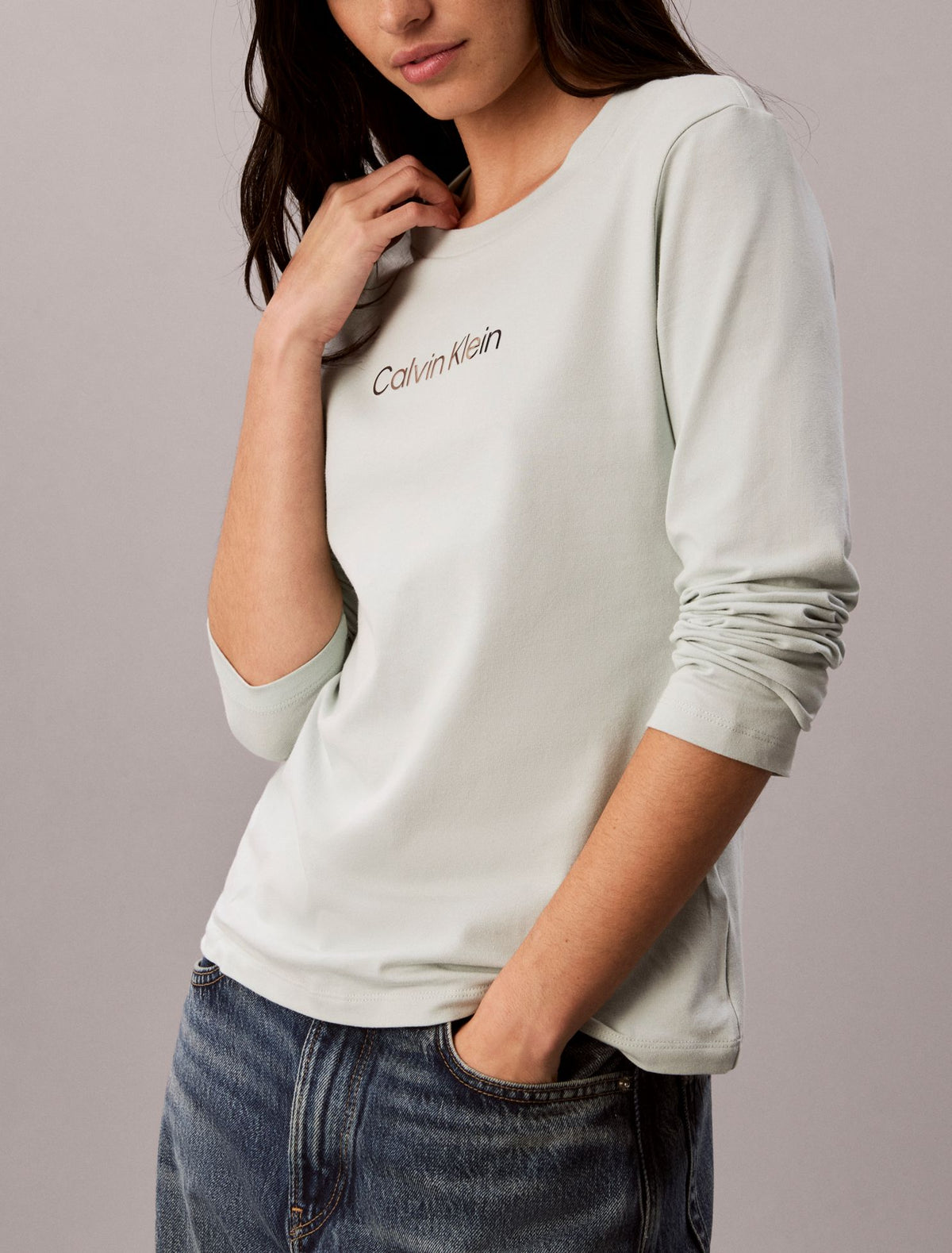 Calvin Klein Standard Logo Slim T-Shirt