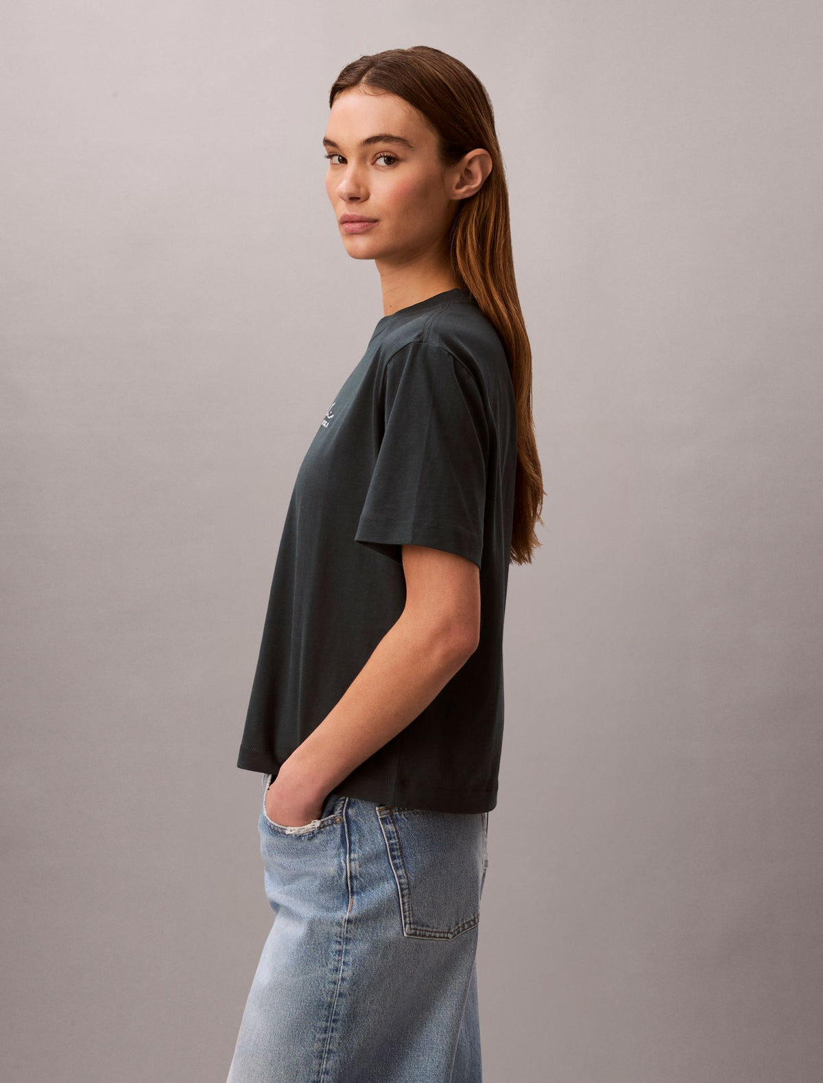 Calvin Klein Script Logo Graphic Boxy T-Shirt