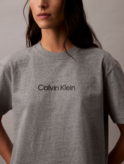Calvin Klein Standard Logo Boxy Fit Crewneck T-Shirt
