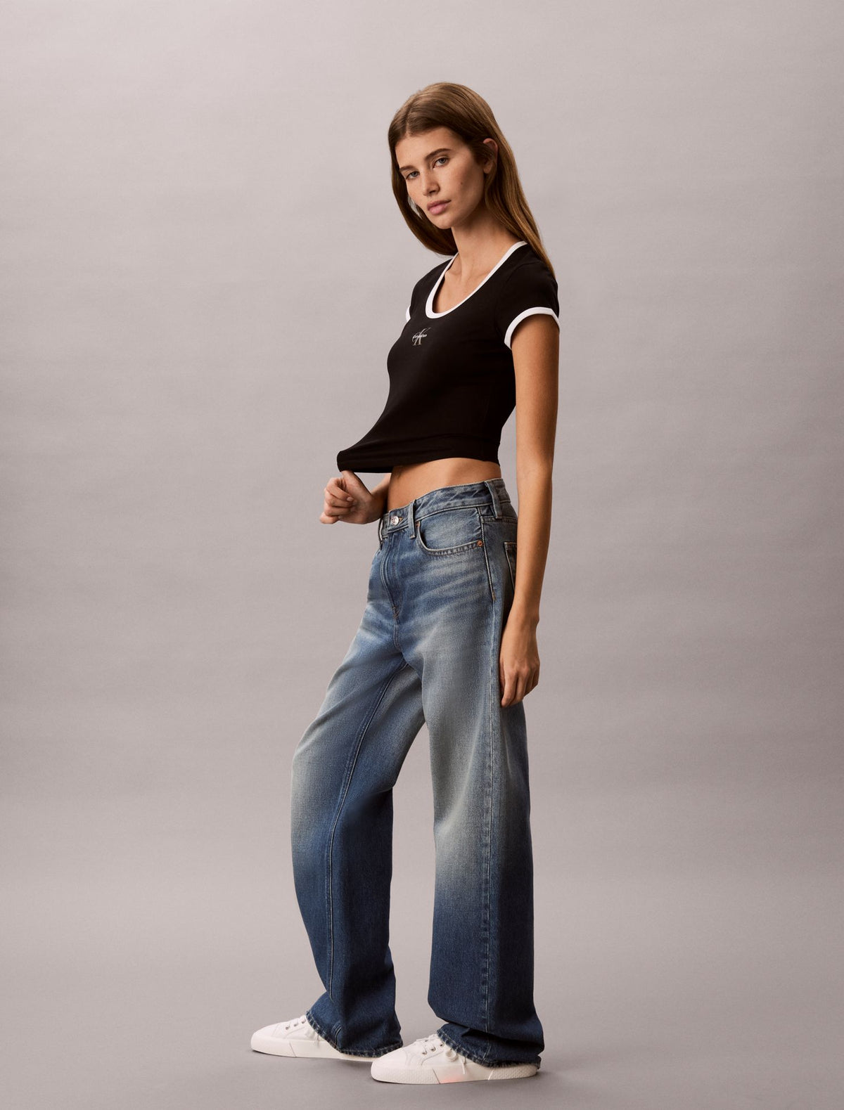 Calvin Klein Monologo Graphic Slim T-Shirt