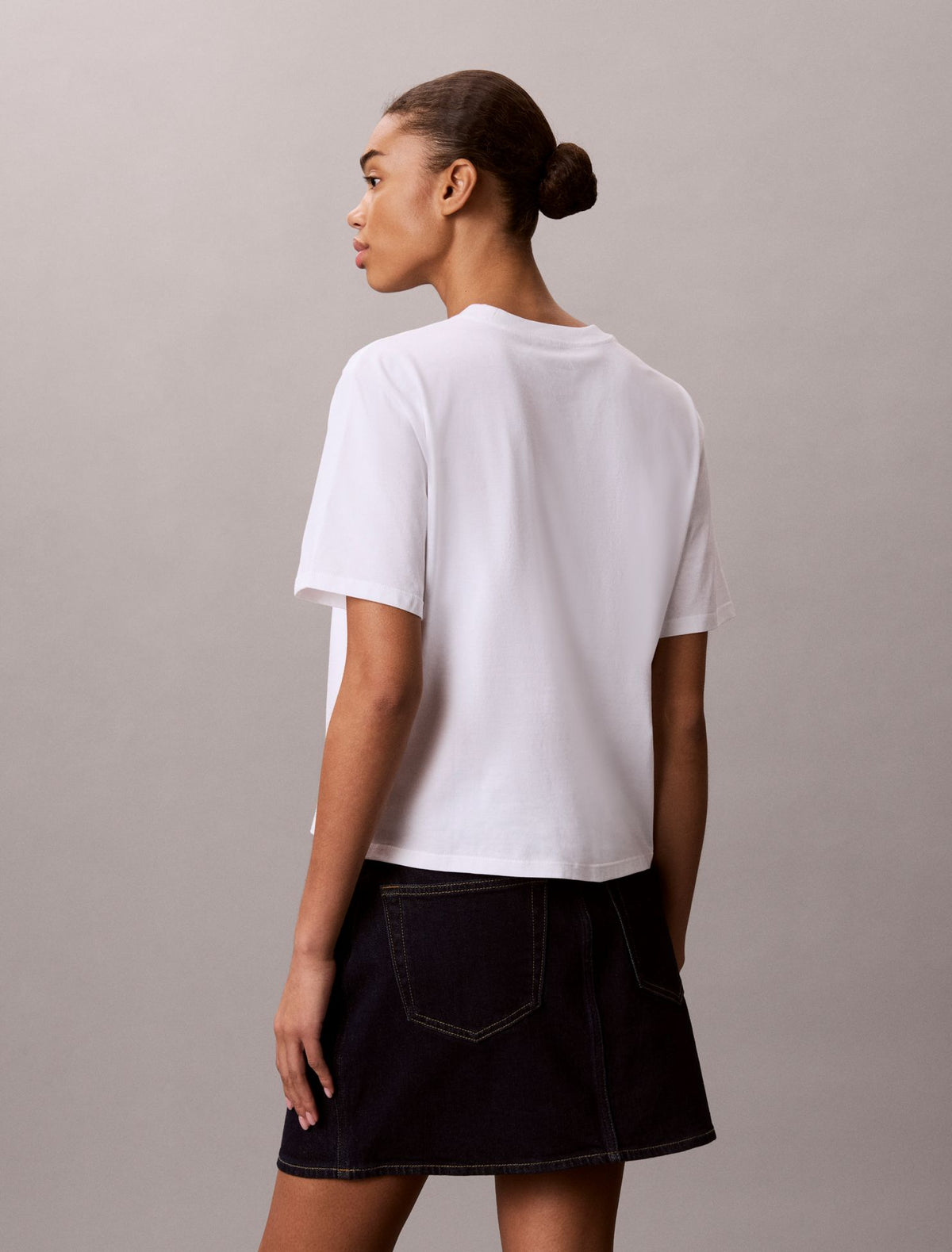 Calvin Klein Cursive Calvin Klein Graphic Boxy Tee