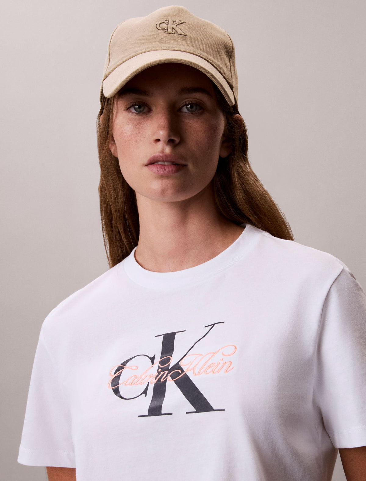 Calvin Klein Script Monologo Graphic Classic T-Shirt