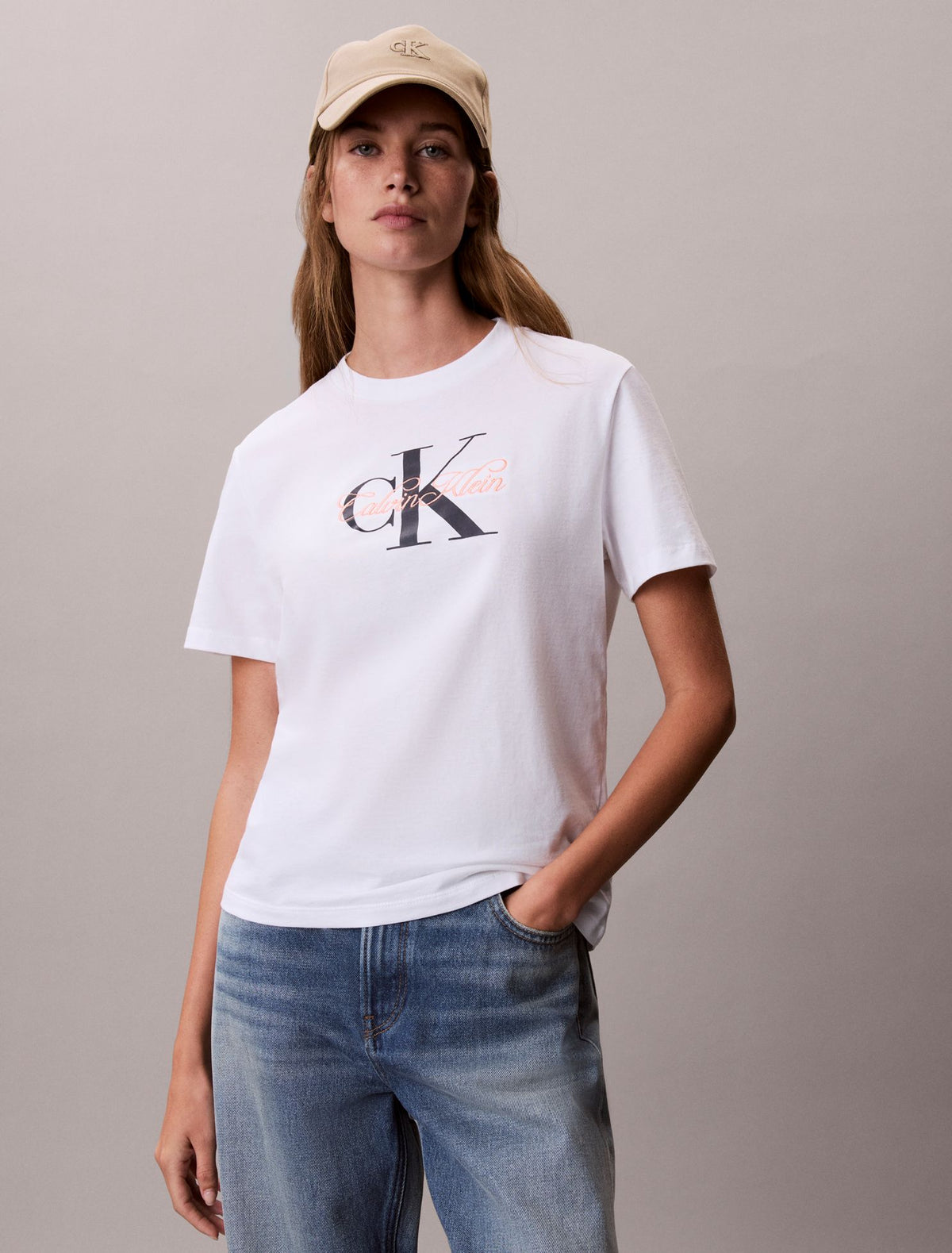Calvin Klein Script Monologo Graphic Classic T-Shirt