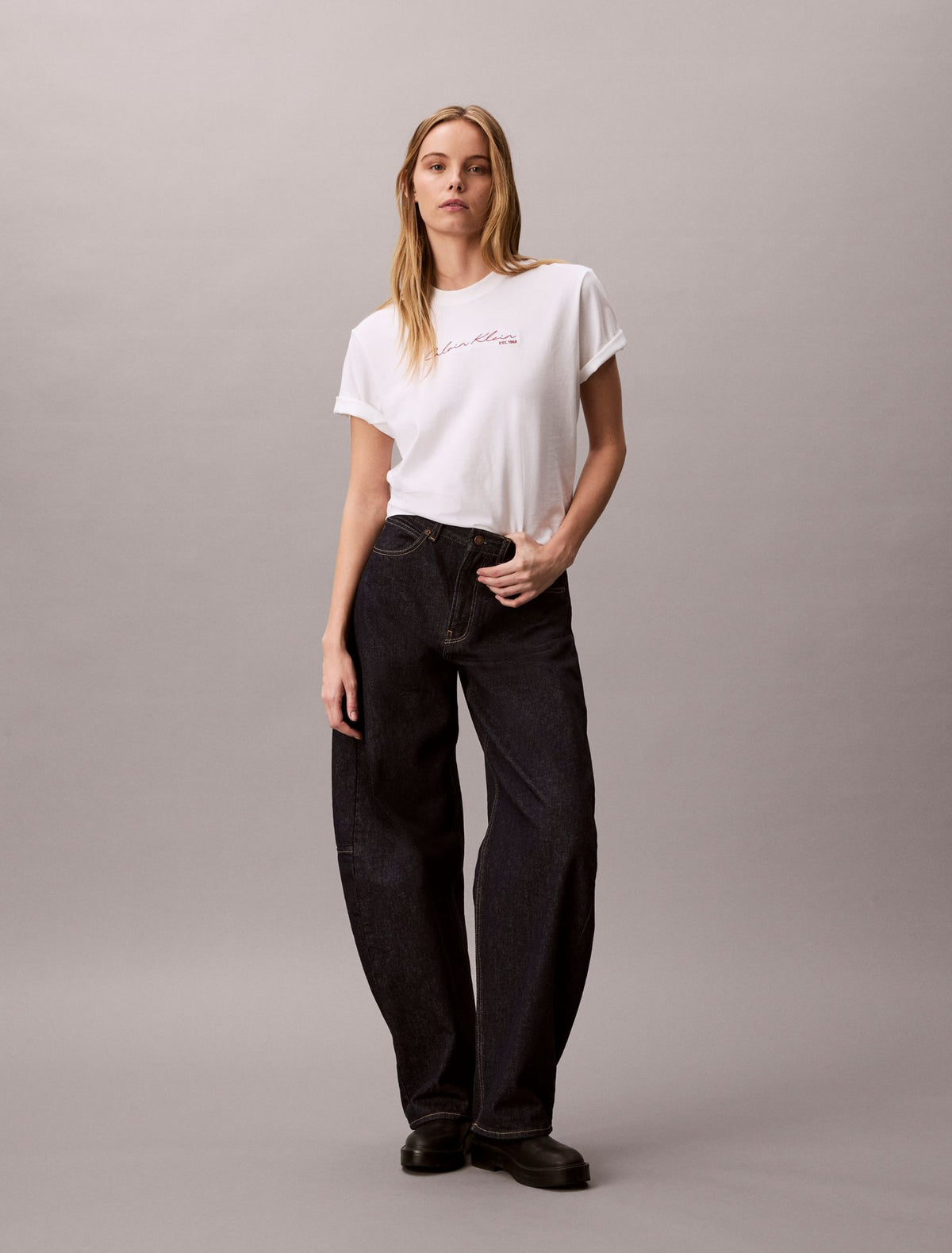 Calvin Klein Script Logo Graphic Boxy T-Shirt