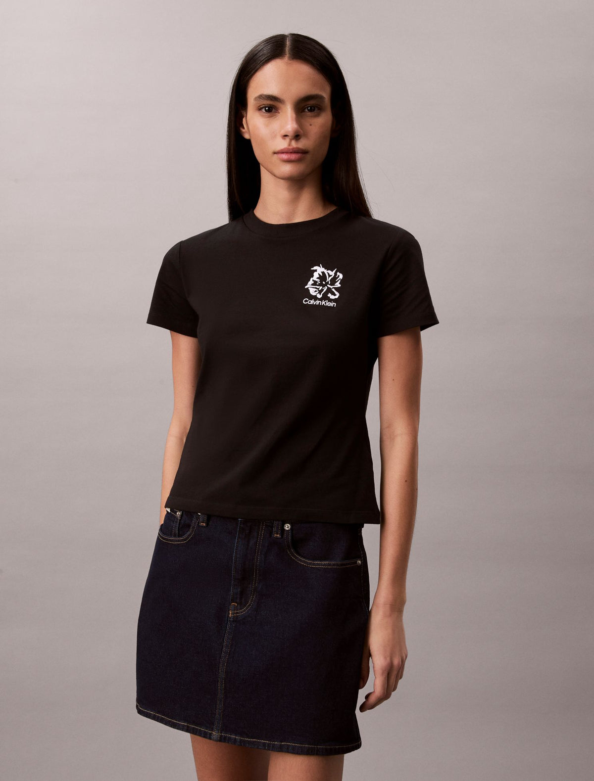 Calvin Klein Flower Logo Graphic Slim T-Shirt