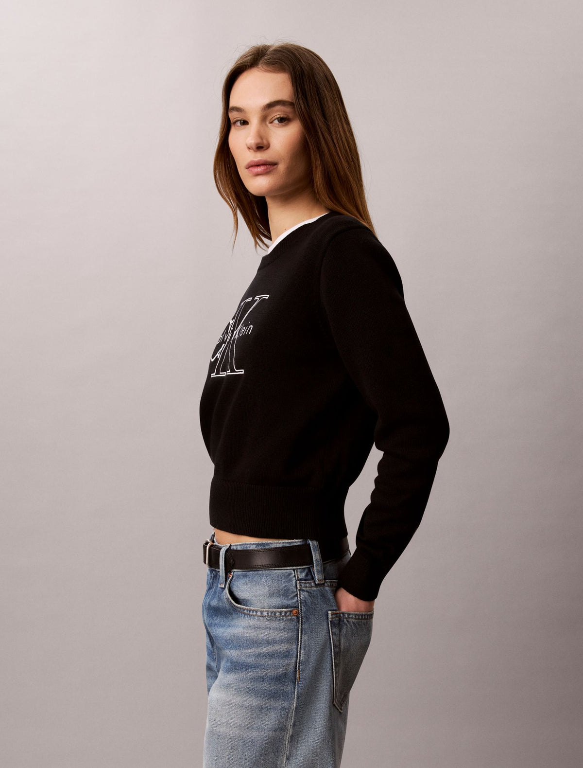 Calvin Klein Monologo Outline Sweater