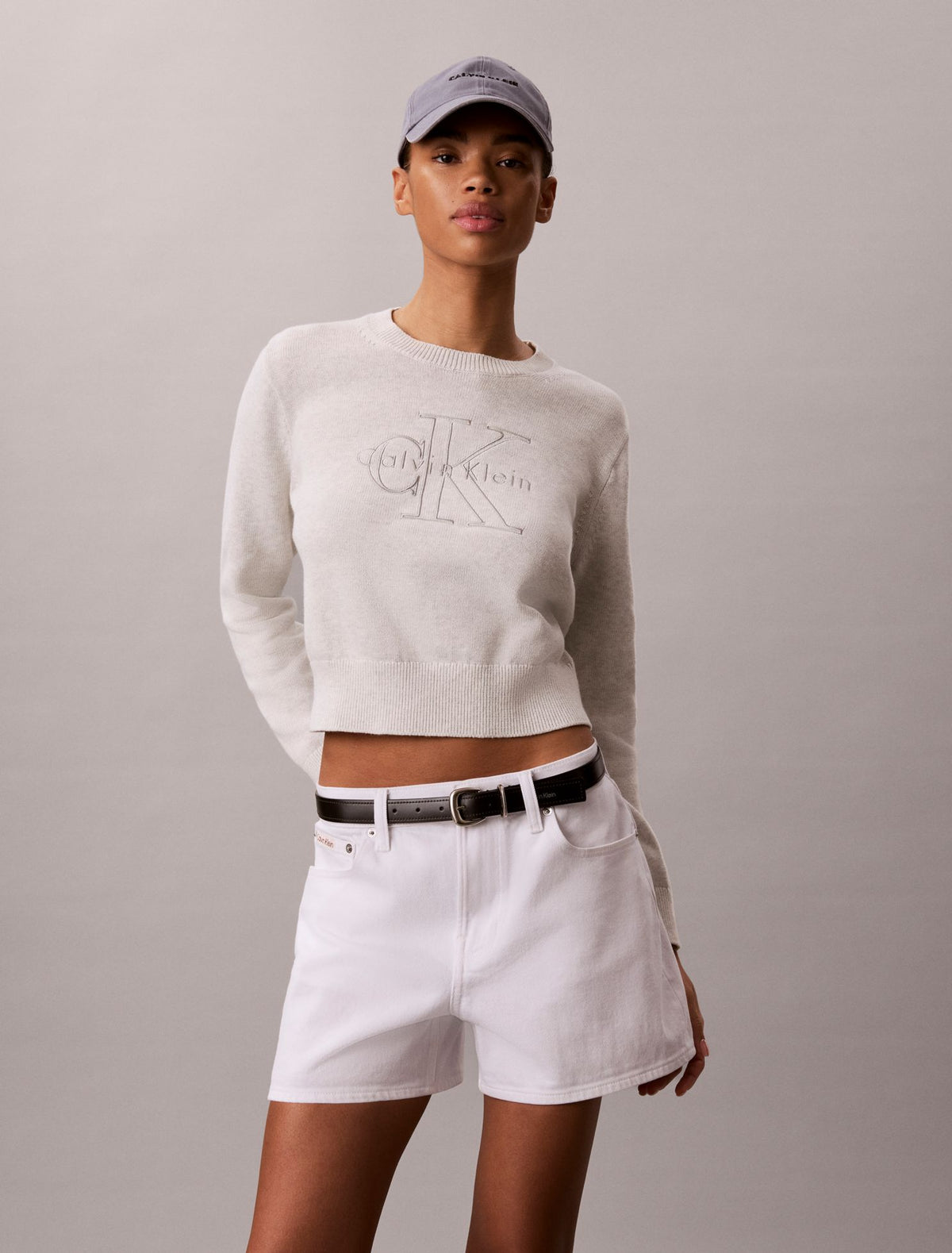 Calvin Klein Monologo Outline Sweater