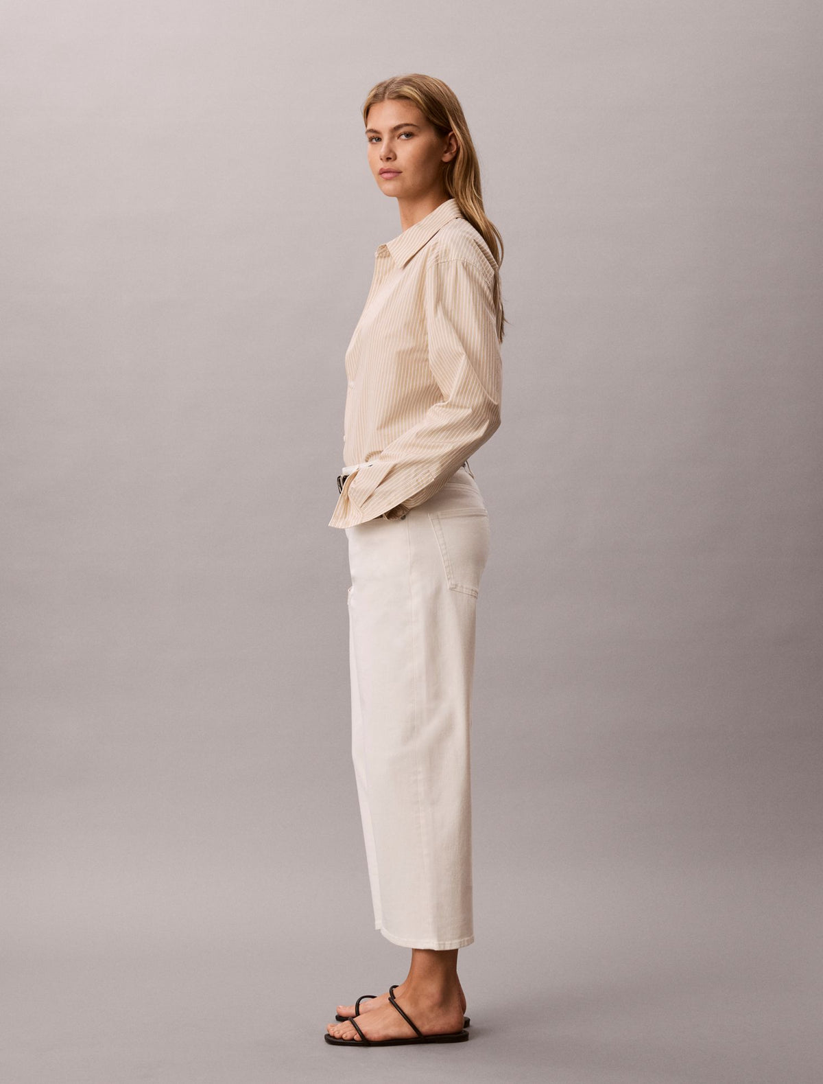 Calvin Klein Barrel Leg Cropped Pants