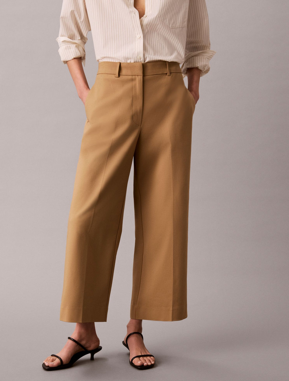 Calvin Klein Wide Leg Cropped Chino Pant
