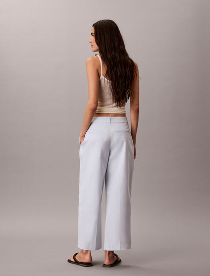 Calvin Klein Wide Leg Cropped Chino Pant