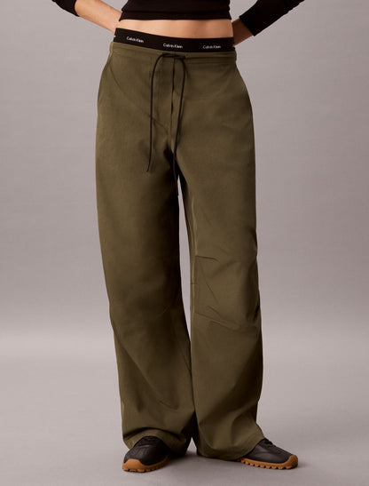 Calvin Klein Tech Crinkle Twill Pants