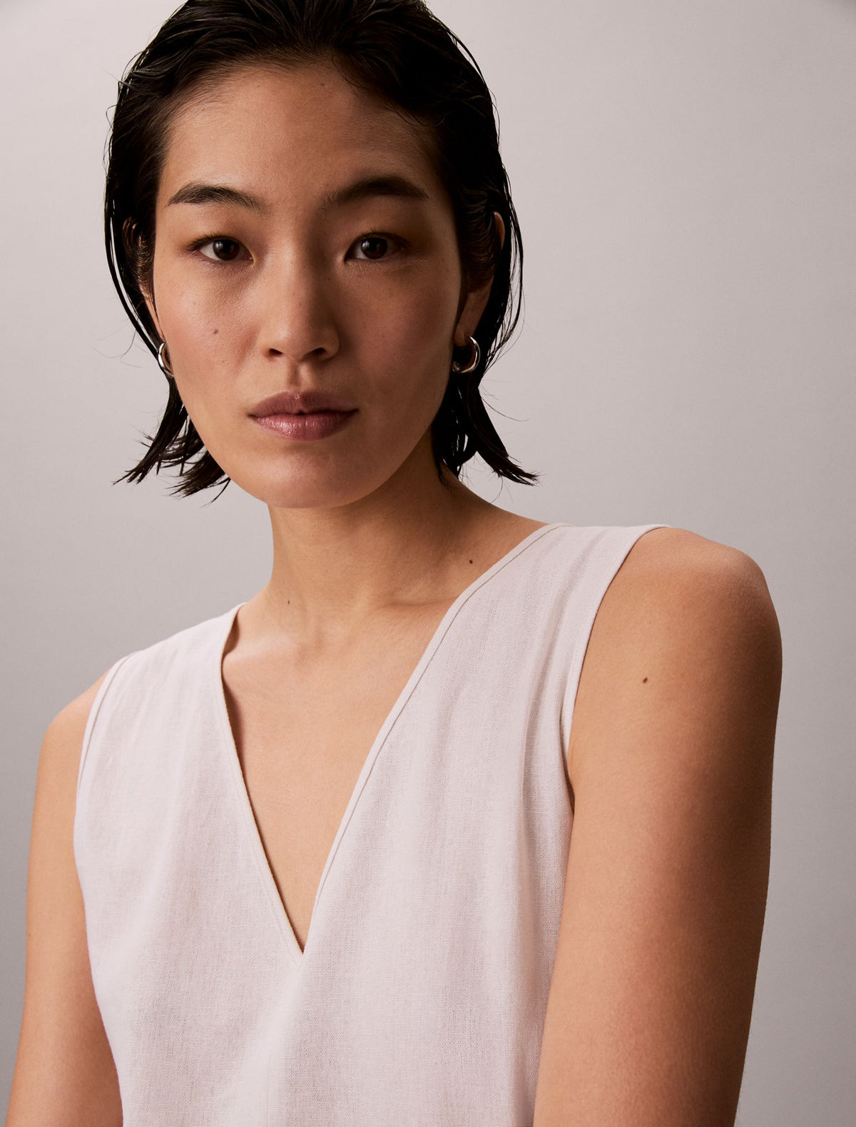 Calvin Klein Linen Blend V-Neck Sleeveless Belted Dress