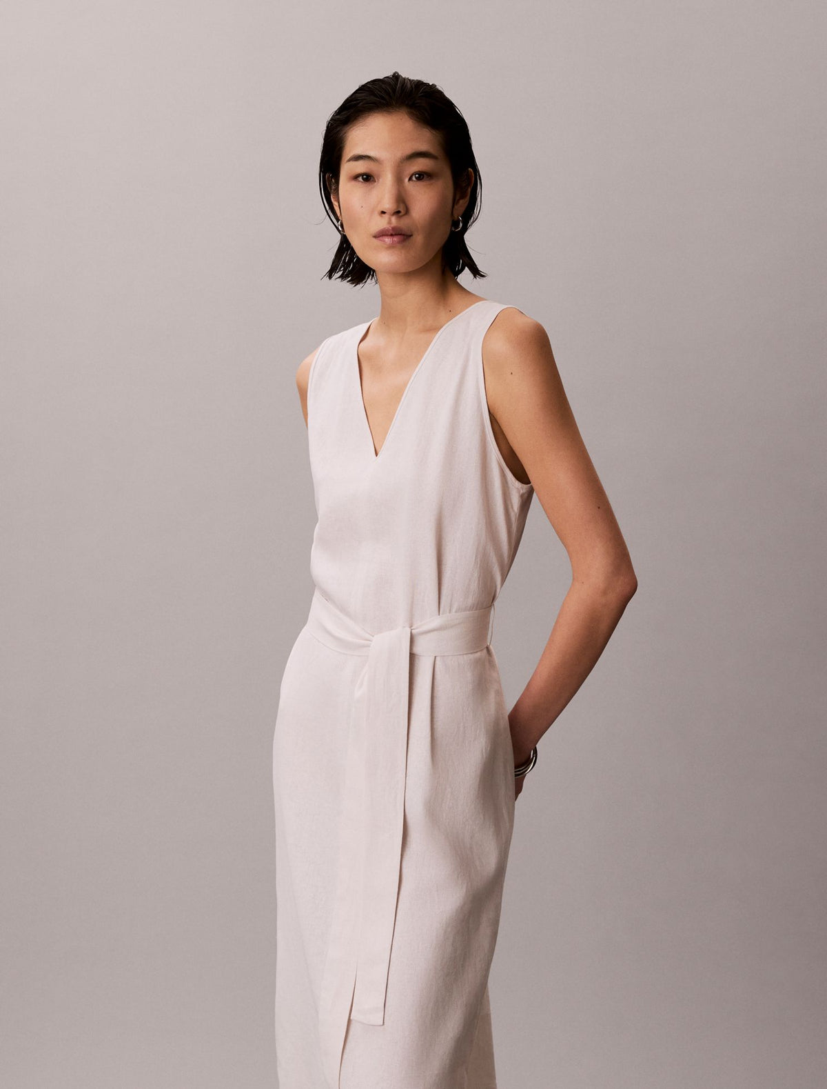 Calvin Klein Linen Blend V-Neck Sleeveless Belted Dress
