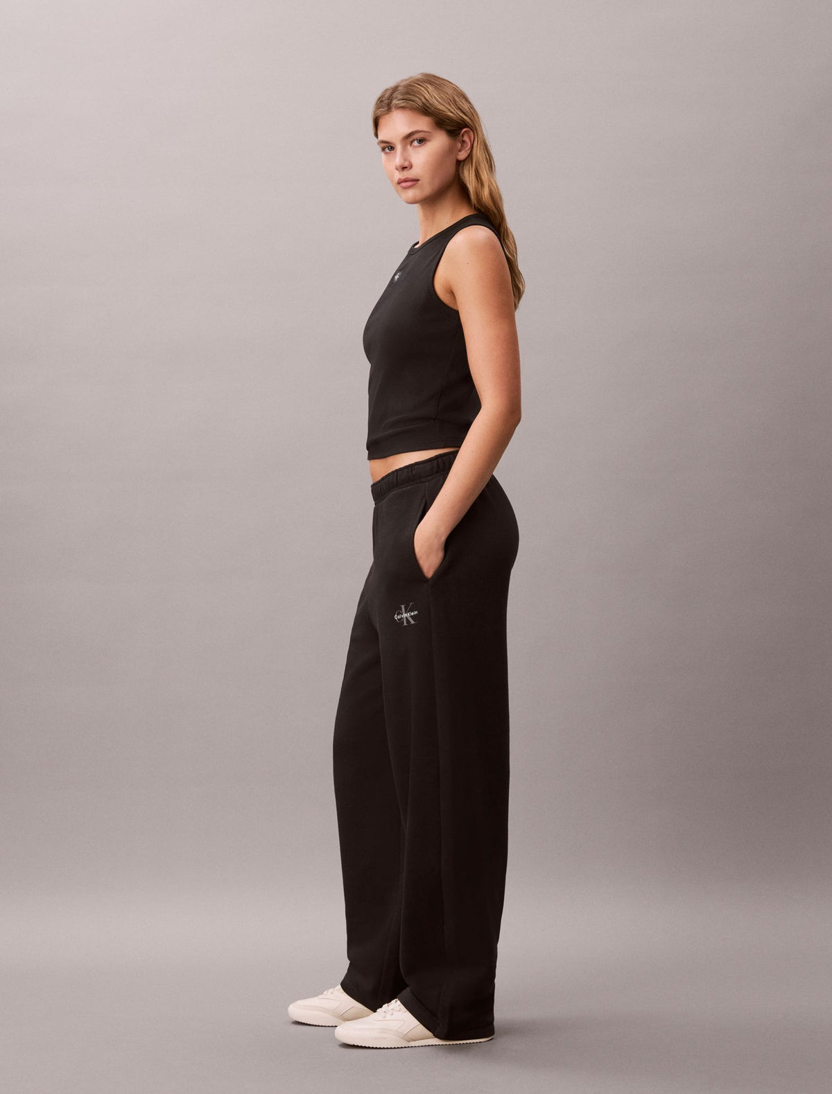 Calvin Klein Monologo Fleece Barrel Pants