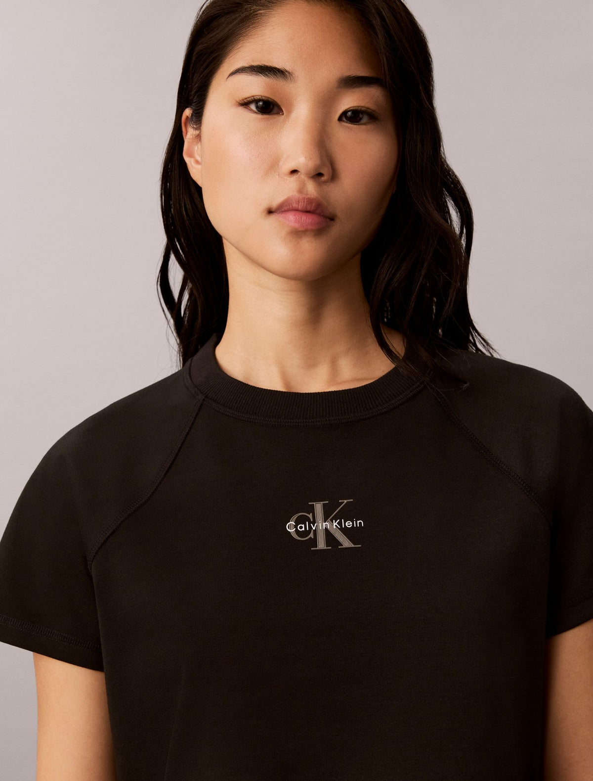 Calvin Klein Monologo Interlock Cropped Tee